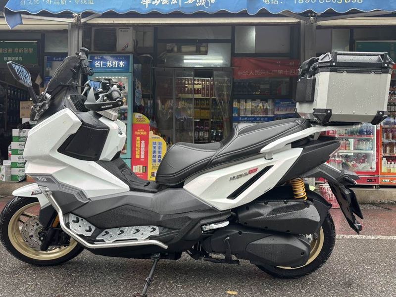 二手三阳哈士奇 Husky ADV300