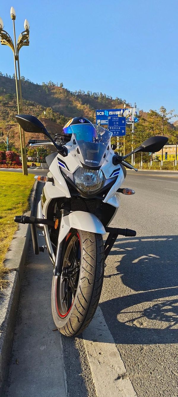 二手豪爵铃木GSX250R