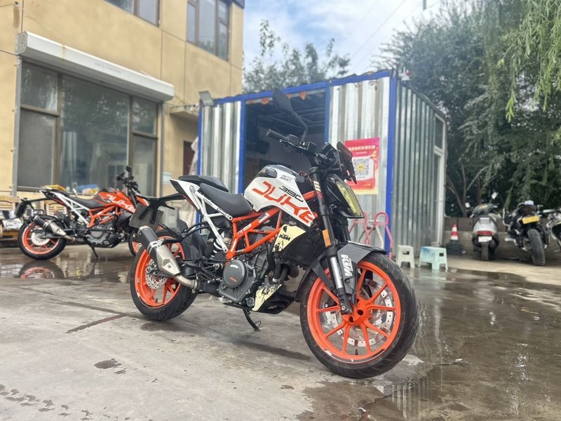 二手KTMR2R390 Duke