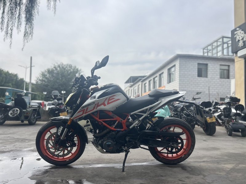 二手KTMR2R390 Duke