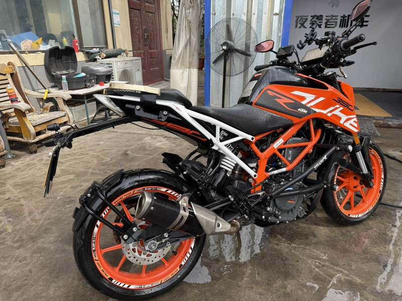 二手KTMR2R390 Duke