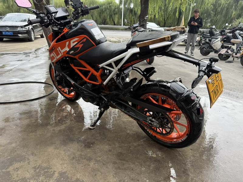 二手KTMR2R390 Duke