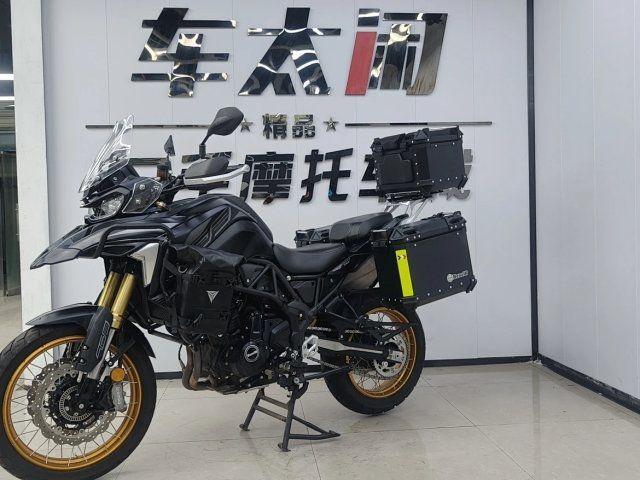 二手贝纳利TRK702