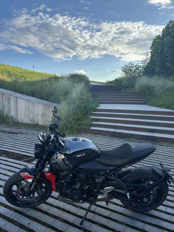 二手凯旋Trident 660