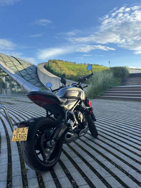 二手凯旋Trident 660