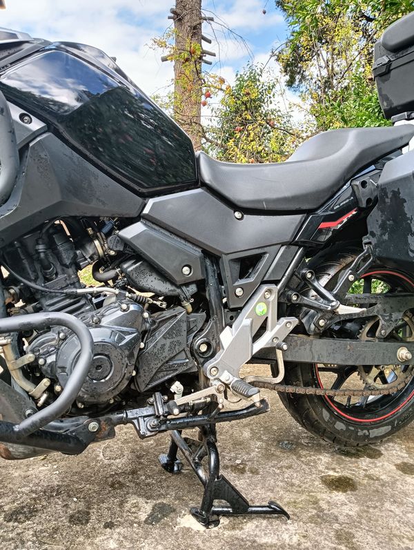 二手豪爵铃木DL250