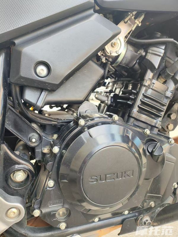 二手豪爵铃木DL250