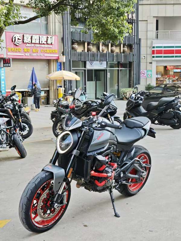 二手杜卡迪Monster 950