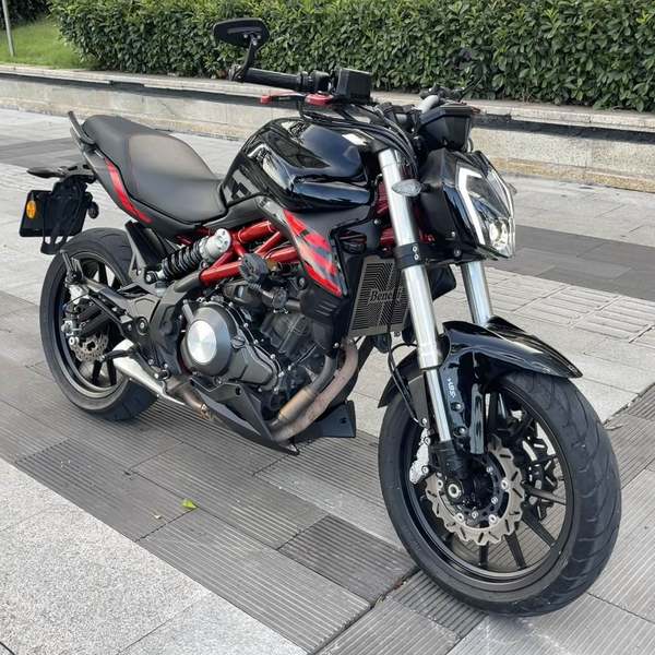 二手贝纳利蓝宝龙 BN302S