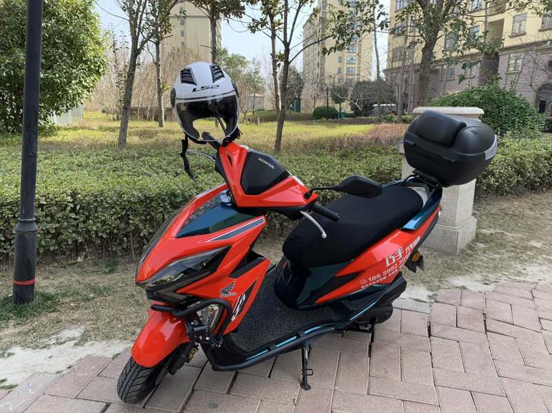 二手新大洲本田裂行 RX125Fi