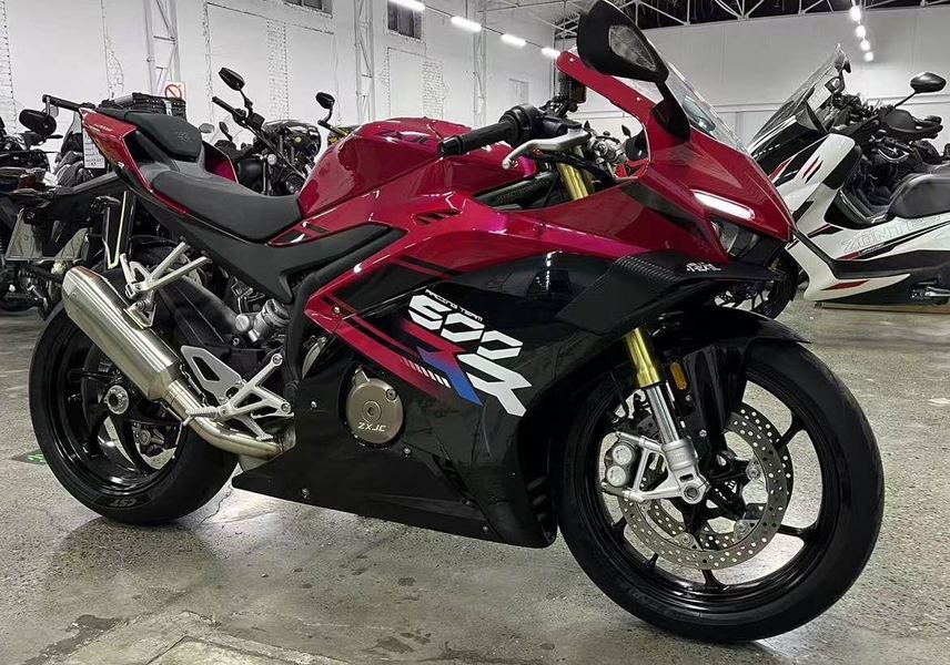 二手张雪机车500RR
