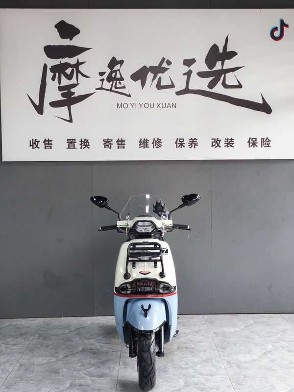 二手维多利亚Sixties 250Si