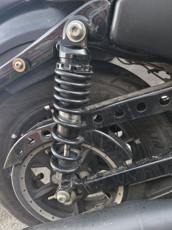 二手哈雷戴维森883L SuperLow