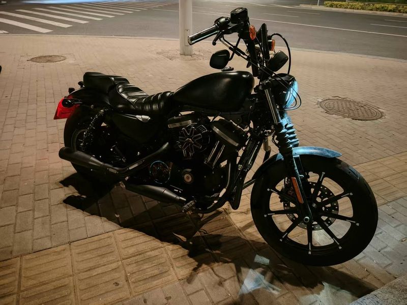 二手哈雷戴维森883L SuperLow