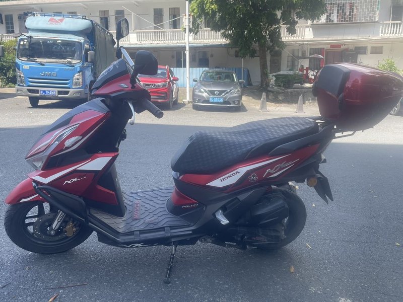 二手五羊本田NX125