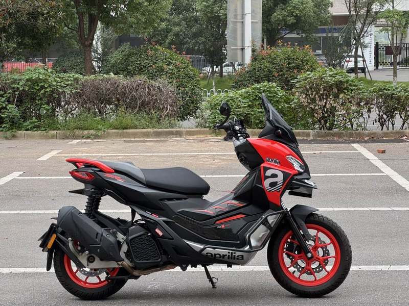 二手阿普利亚SR GT 200