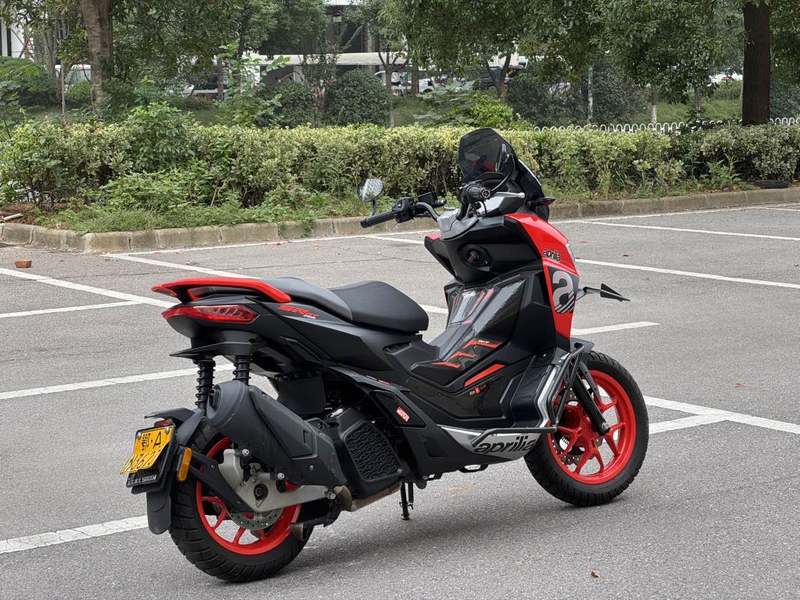 二手阿普利亚SR GT 200