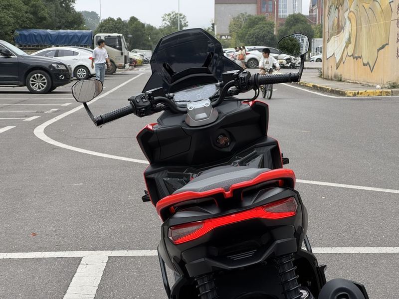 二手阿普利亚SR GT 200