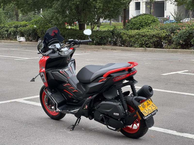 二手阿普利亚SR GT 200