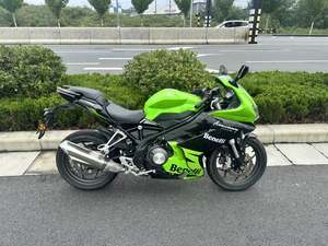 二手贝纳利龙卷风 Tornado 302R