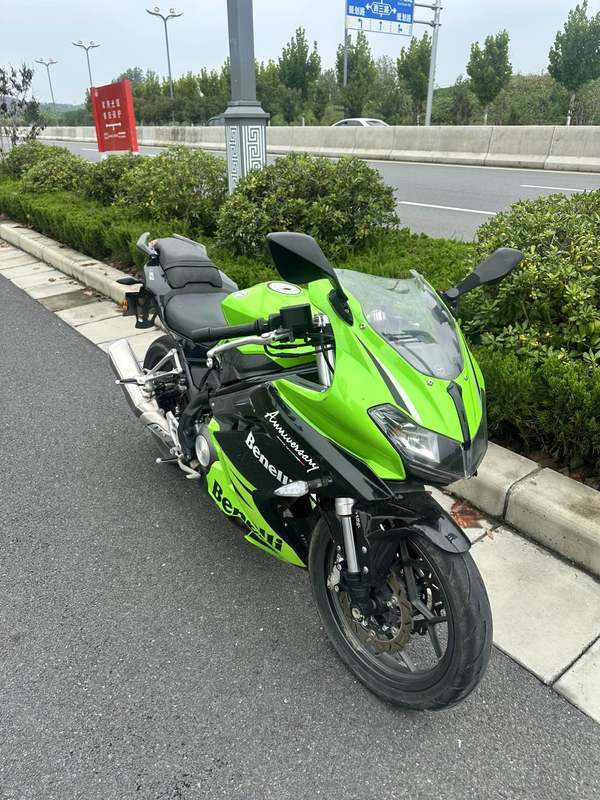 二手贝纳利龙卷风 Tornado 302R