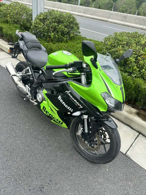 二手贝纳利龙卷风 Tornado 302R