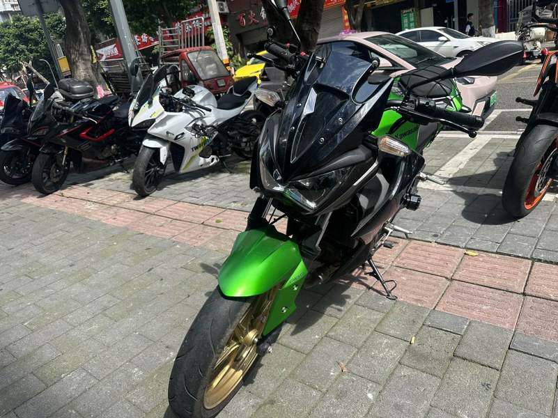二手川崎Z 250