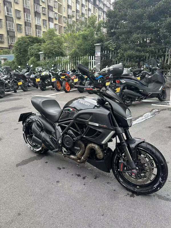 二手杜卡迪Diavel 