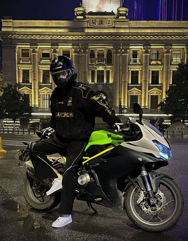 二手贝纳利龙卷风 Tornado 302R