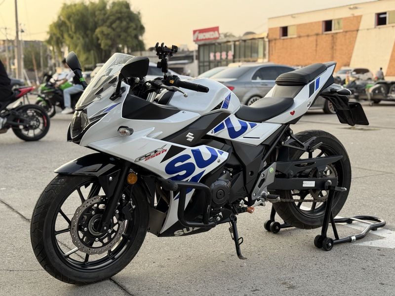 二手豪爵铃木GSX250R