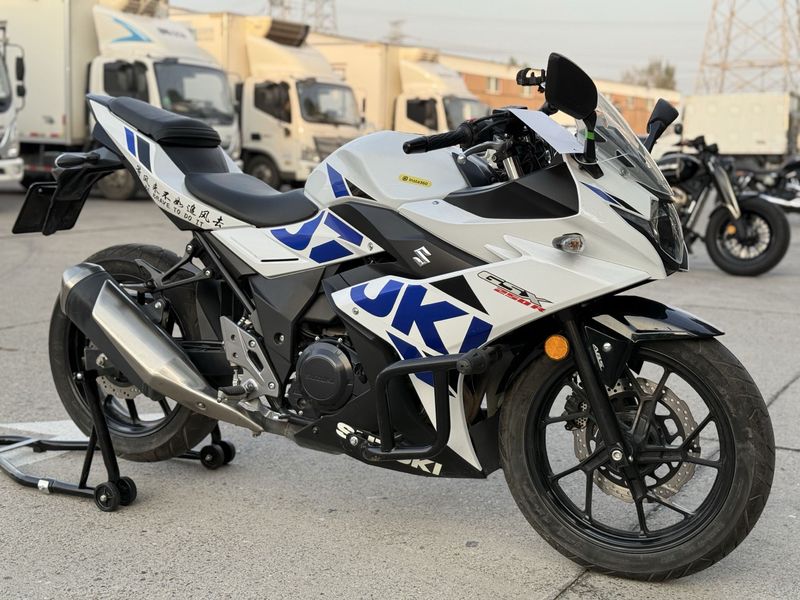 二手豪爵铃木GSX250R