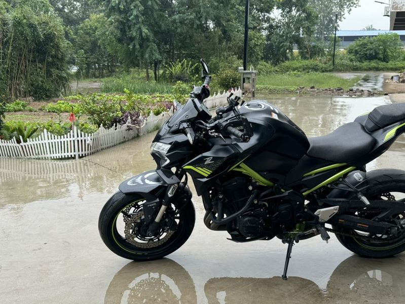 二手川崎Z900