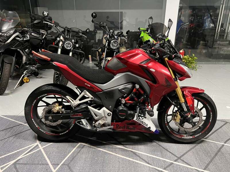 二手五羊本田CB190R 暴锋眼