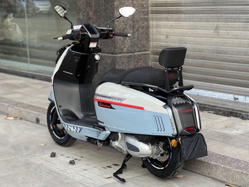 二手维多利亚Sixties 250Si