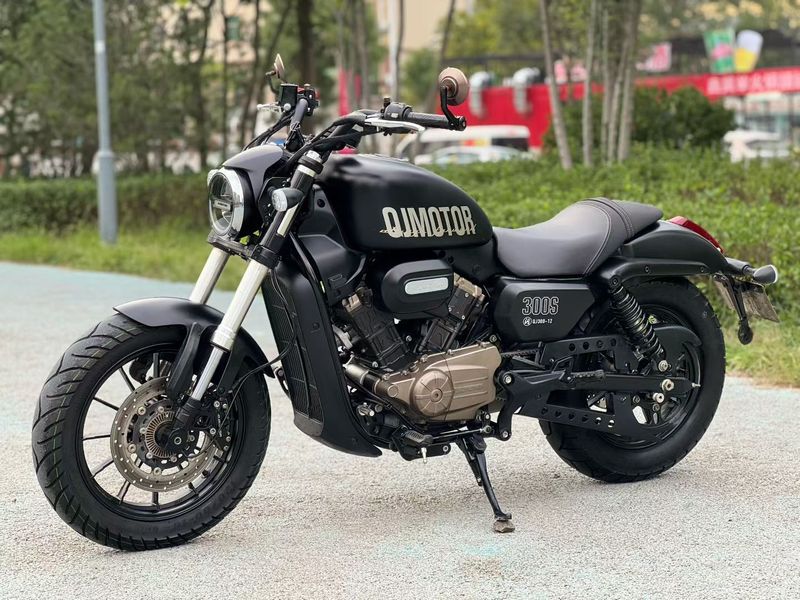 二手QJMOTOR闪300
