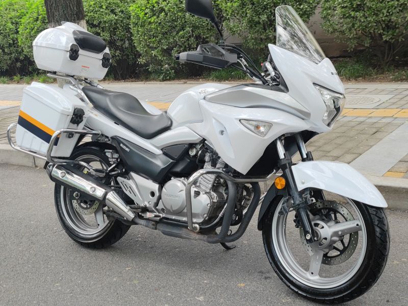 二手豪爵铃木骊驰 GW250
