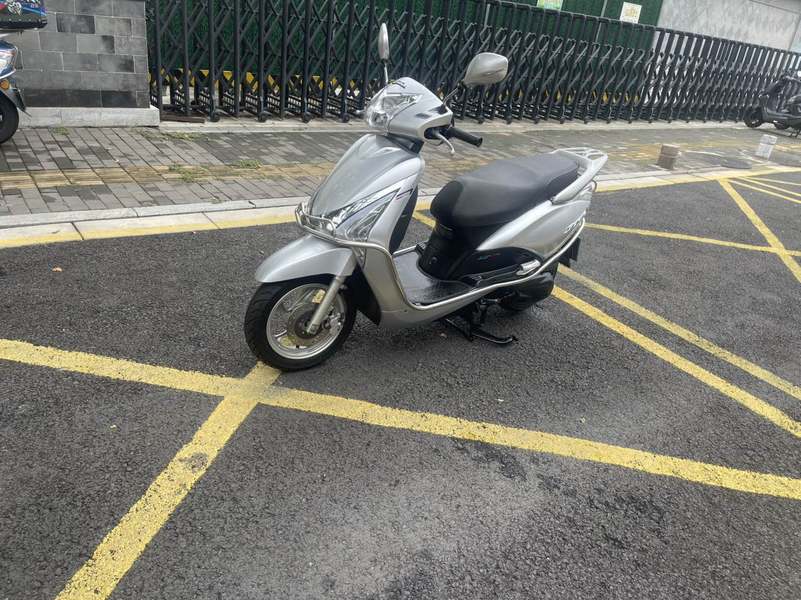 二手五羊本田SCR110 佳御