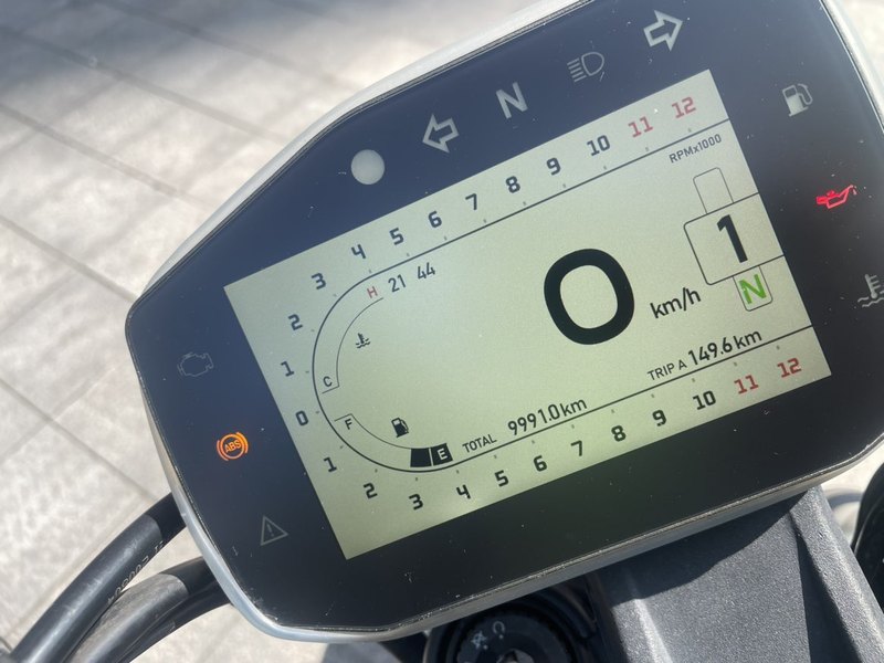 二手贝纳利幼狮 Leoncino 800