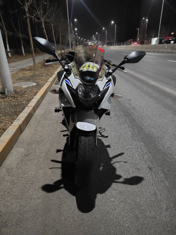 二手豪爵铃木GSX250R