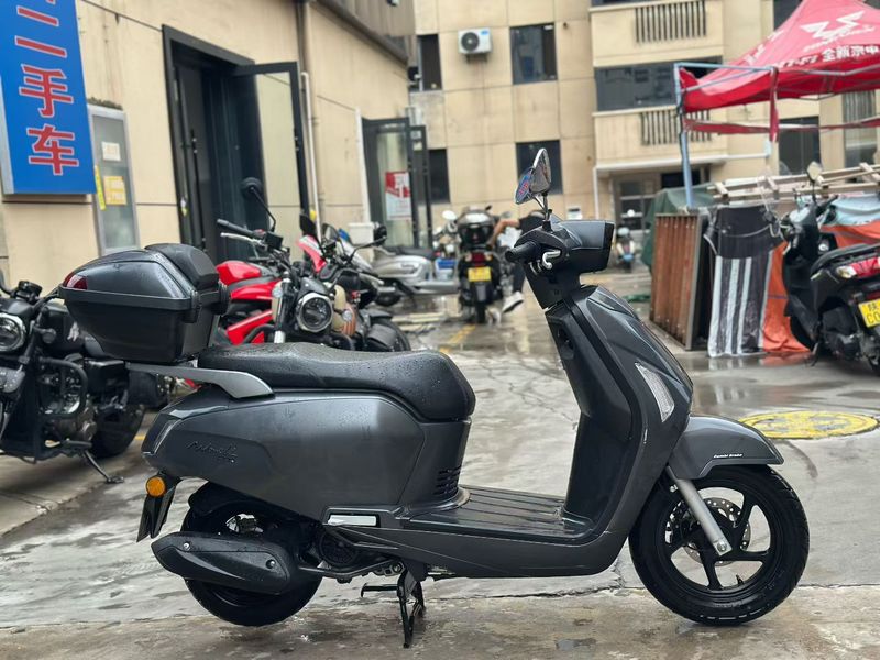 二手五本PLUS锐行Li