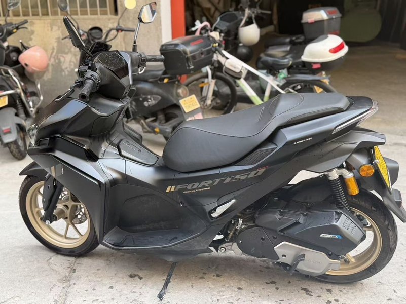 二手QJMOTOR鸿150S