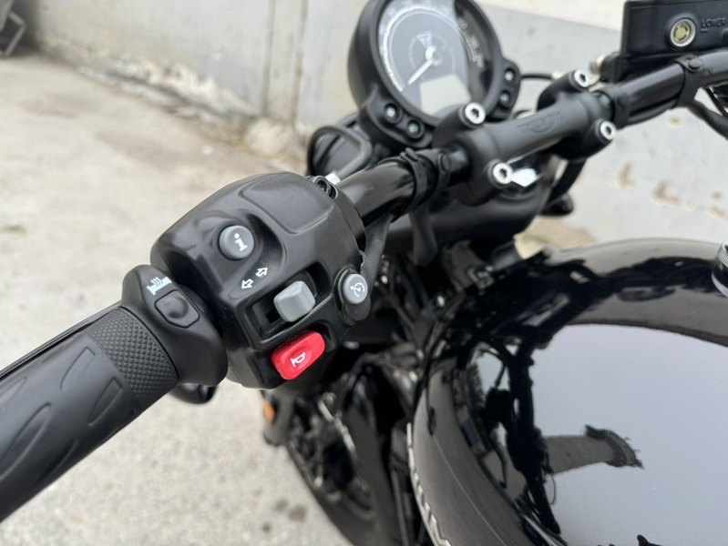 二手凯旋Bonneville Bobber