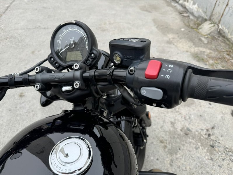 二手凯旋Bonneville Bobber