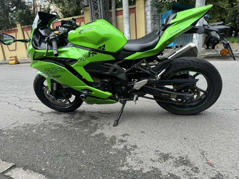 二手川崎ZX-4R