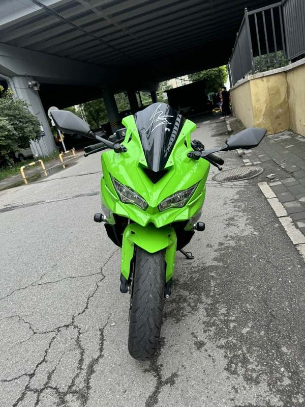 二手川崎ZX-4R