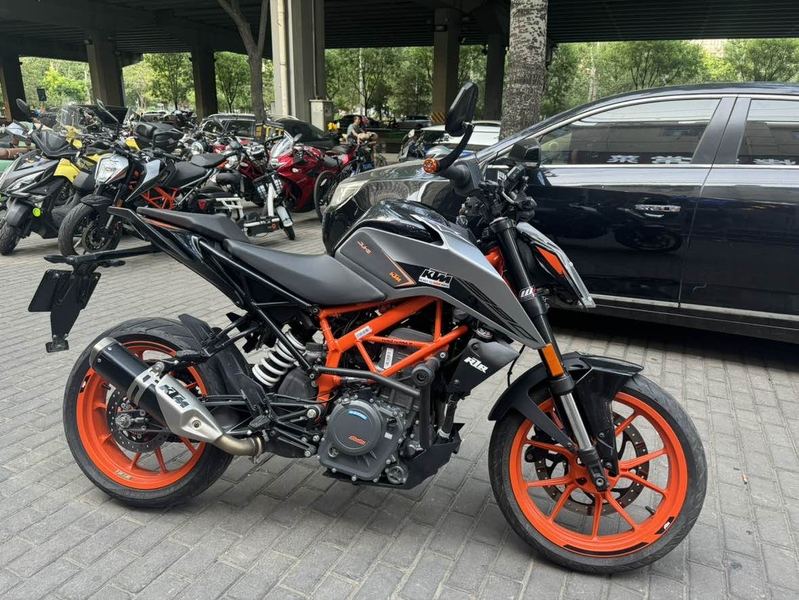 二手KTMR2R390 Duke
