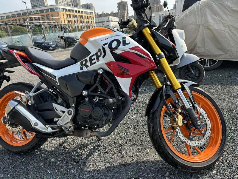 二手五羊本田CB190R 暴锋眼