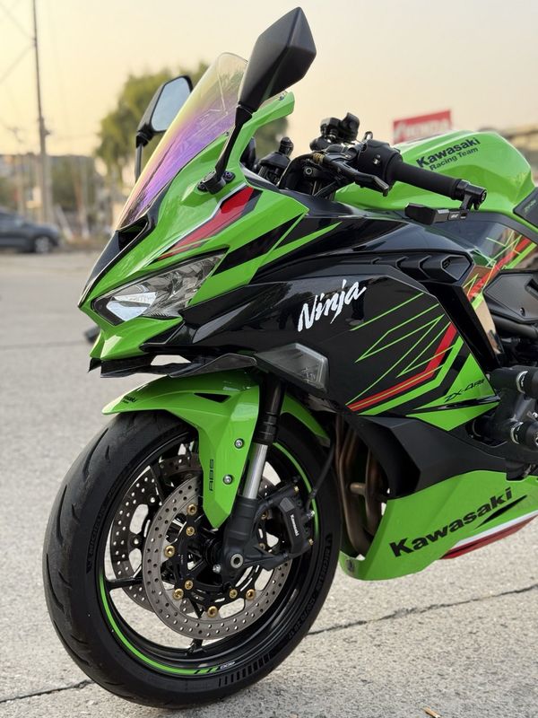 二手川崎ZX-4R