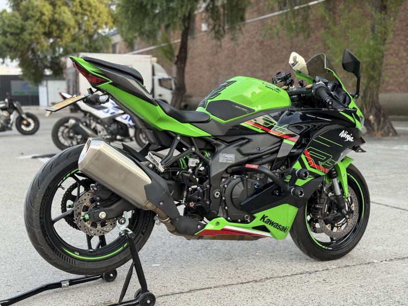二手川崎ZX-4R
