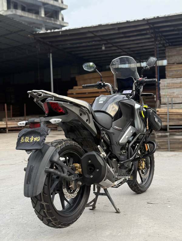 二手五羊本田猛鸷 CB190X